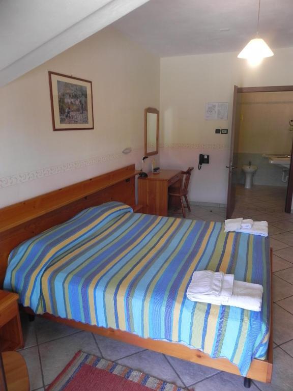 Hotel Ristorante Belsito Borgo San Dalmazzo Pokoj fotografie