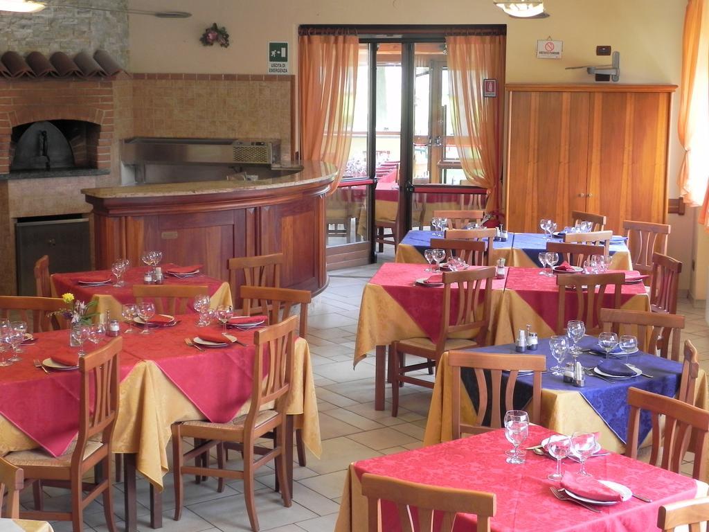 Hotel Ristorante Belsito Borgo San Dalmazzo Exteriér fotografie